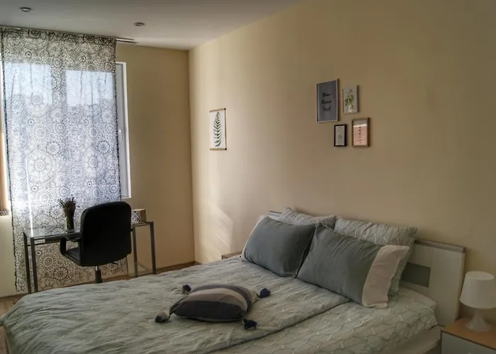 Apartment By The Cathedral - Center - 2 Bedroom Flat