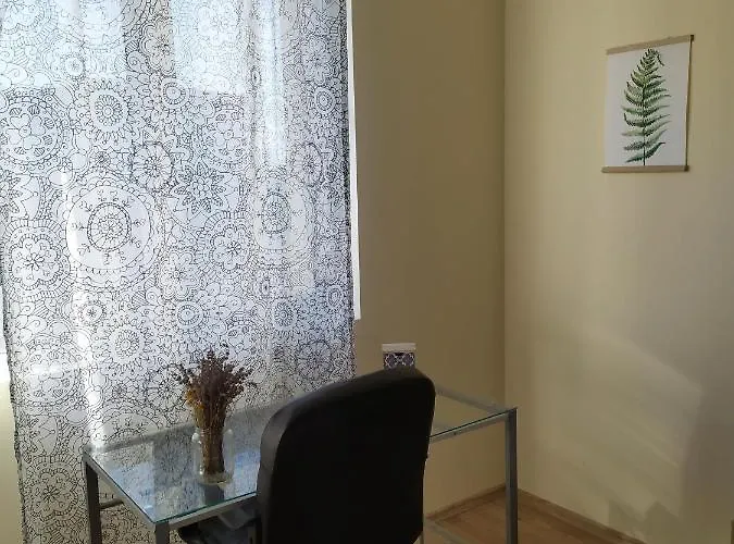 By The Cathedral - Center - 2 Bedroom Flat Apartment