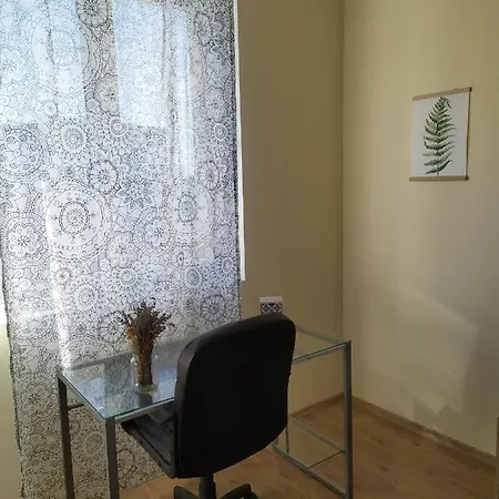 By The Cathedral - Center - 2 Bedroom Flat Apartment